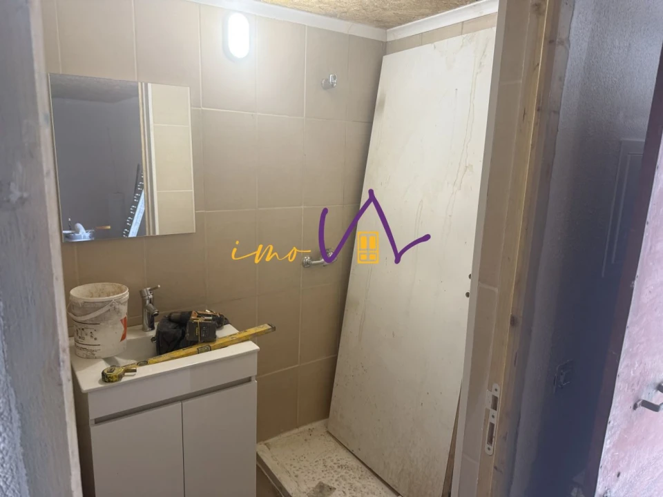 Moradia T1 para Venda em Tavarede Foto 8