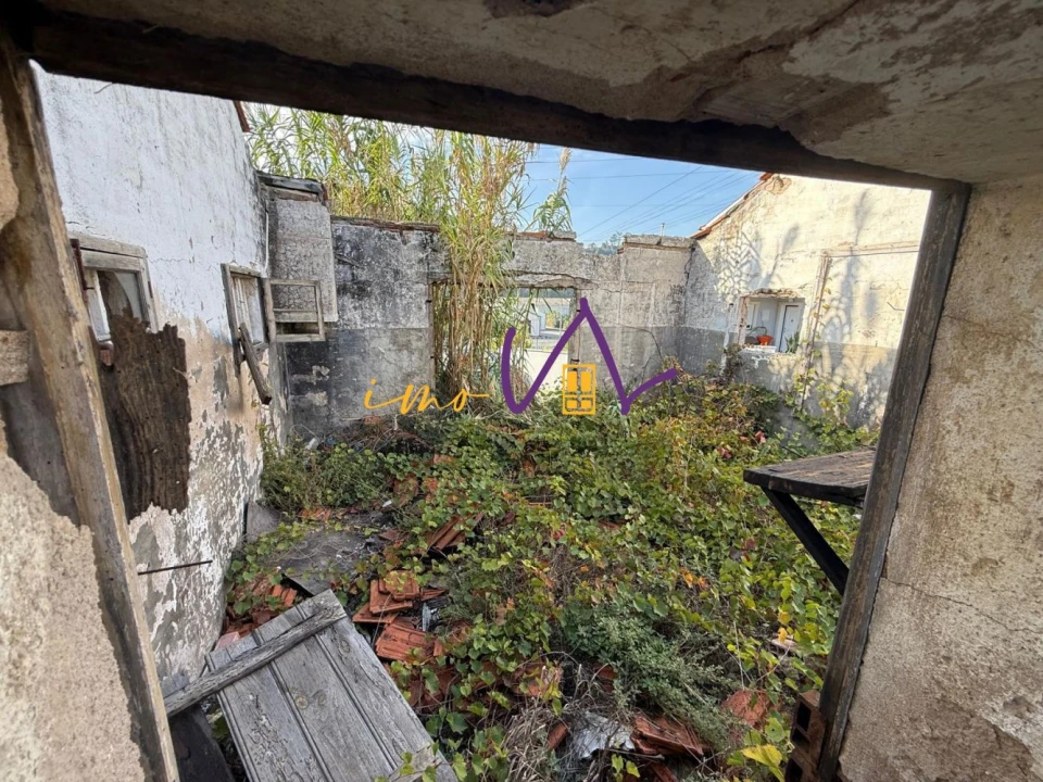 Moradia T1 para Venda em Tavarede Foto 7