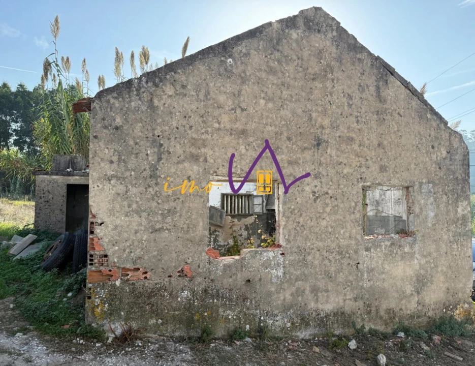 Moradia T1 para Venda em Tavarede Foto 2