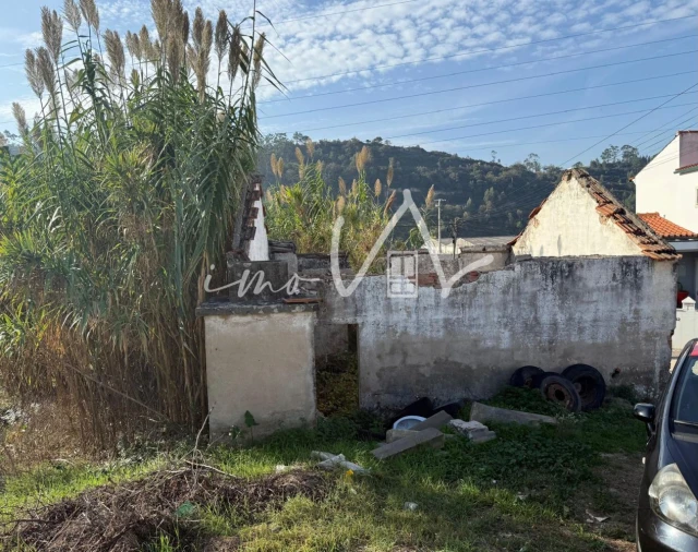 Moradia T1 para Venda em Tavarede Foto 5