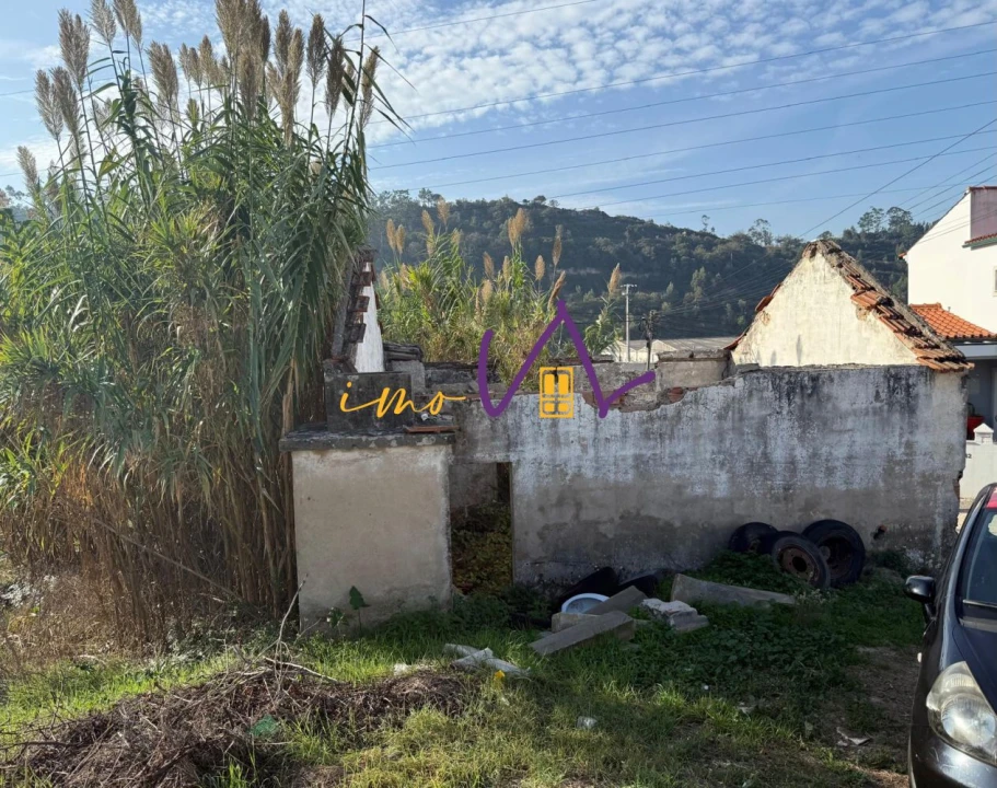 Moradia T1 para Venda em Tavarede Foto 5