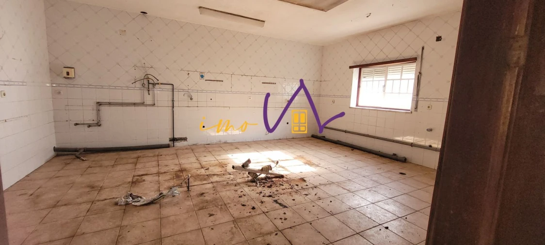 Loja para Venda em Aguda Foto 19