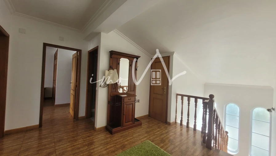 Moradia T3 para Venda em Tavarede Foto 16