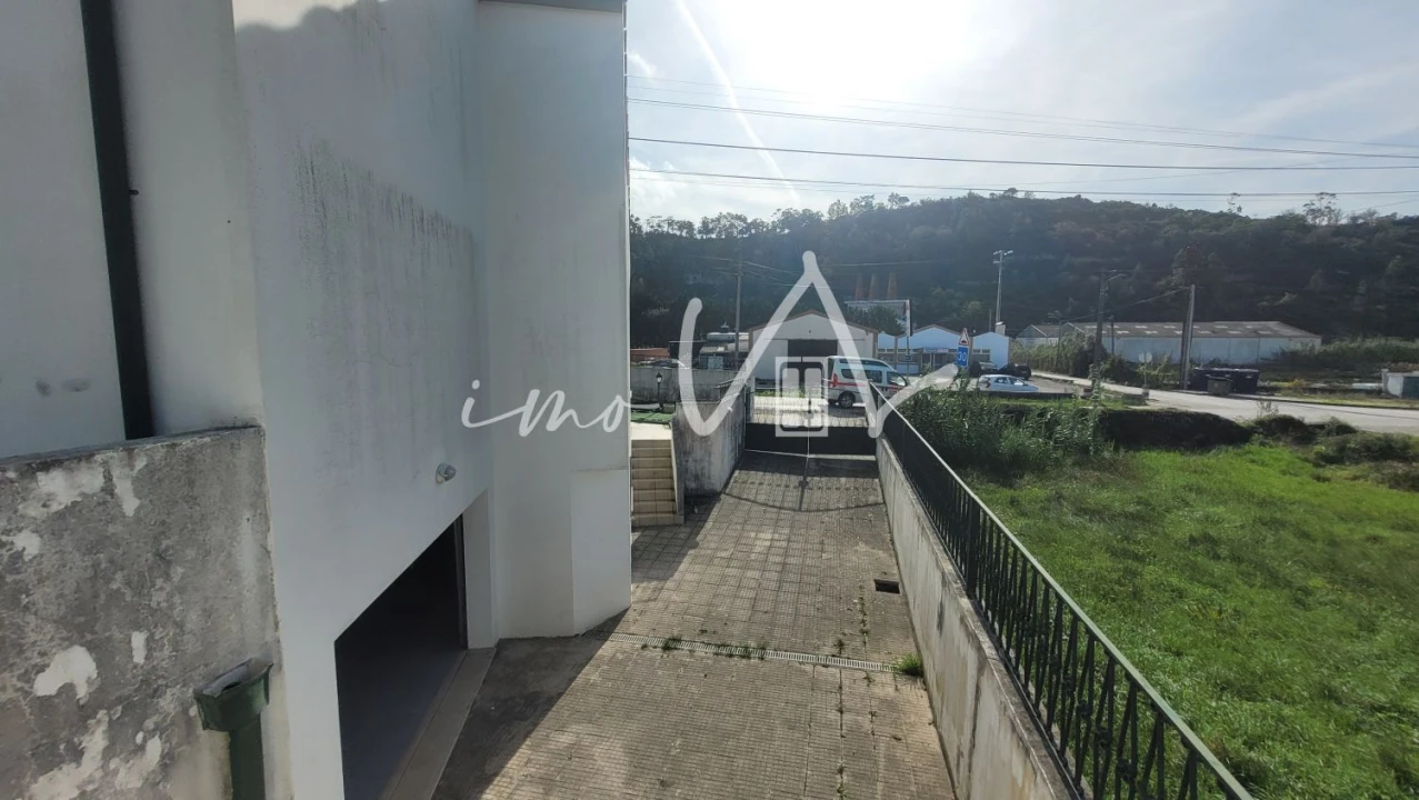 Moradia T3 para Venda em Tavarede Foto 28