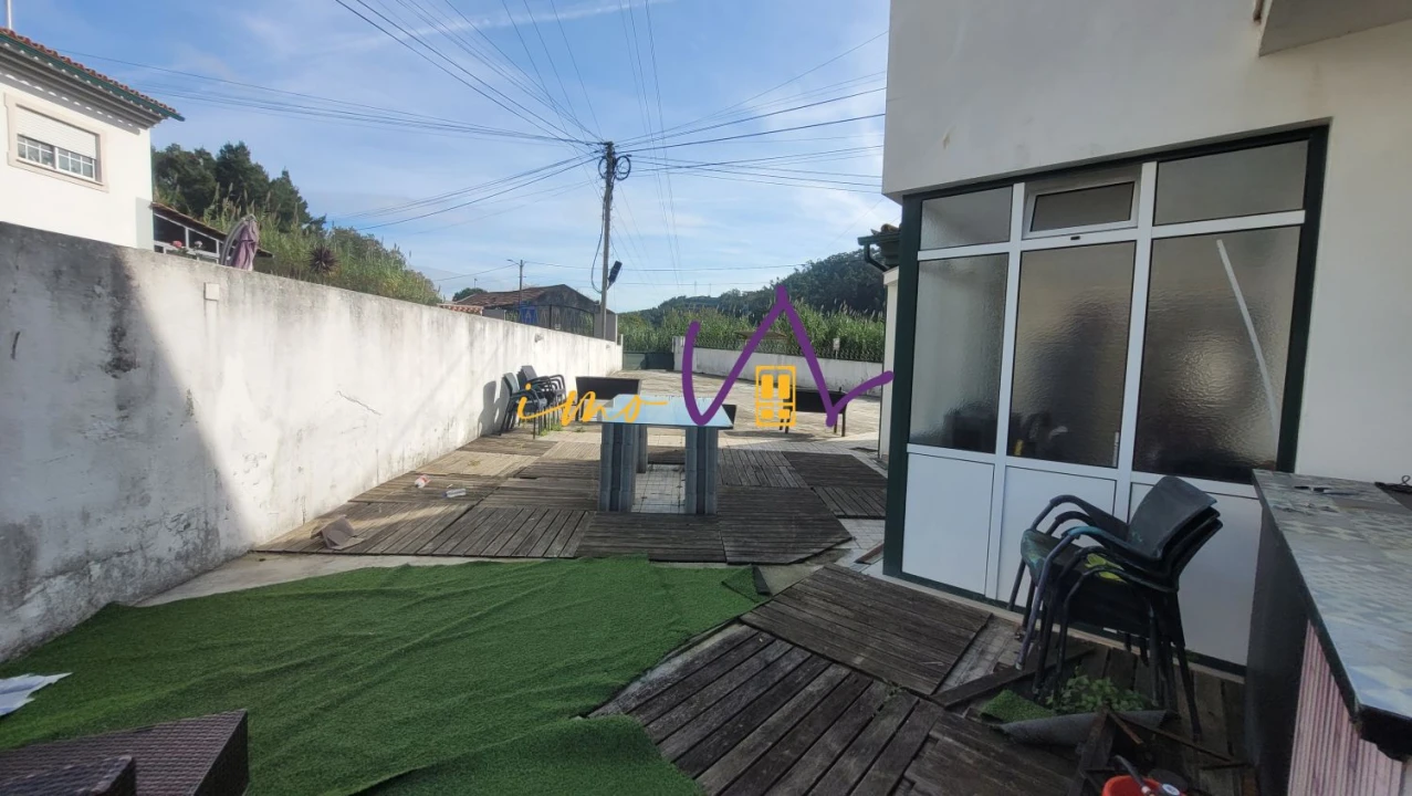 Moradia T4 para Venda em Tavarede Foto 25