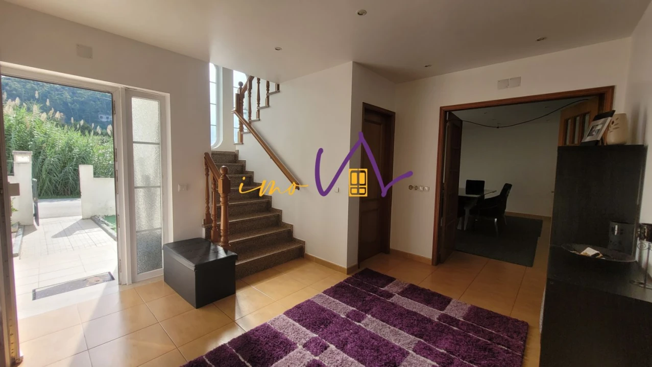 Moradia T4 para Venda em Tavarede Foto 5