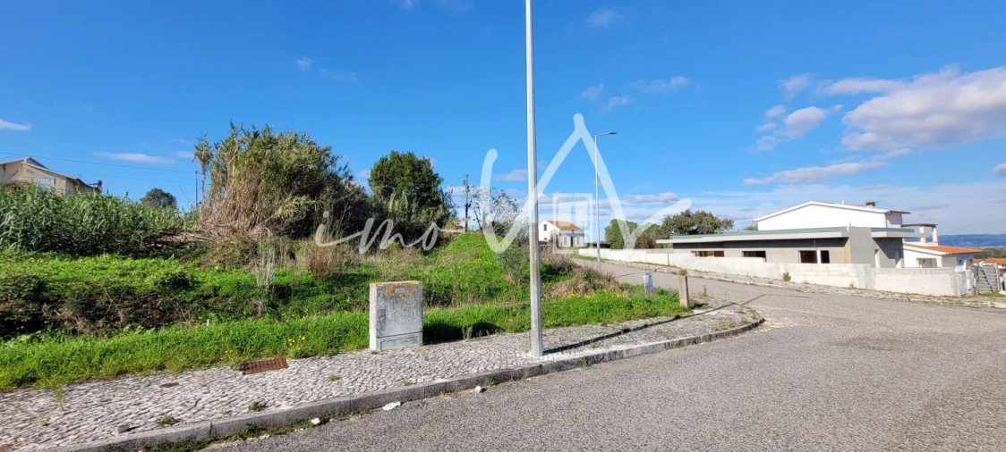 Terreno para Venda em Lavos Foto 3