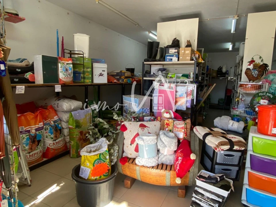 Loja para Trespasse em Souselas e Botão Foto 8