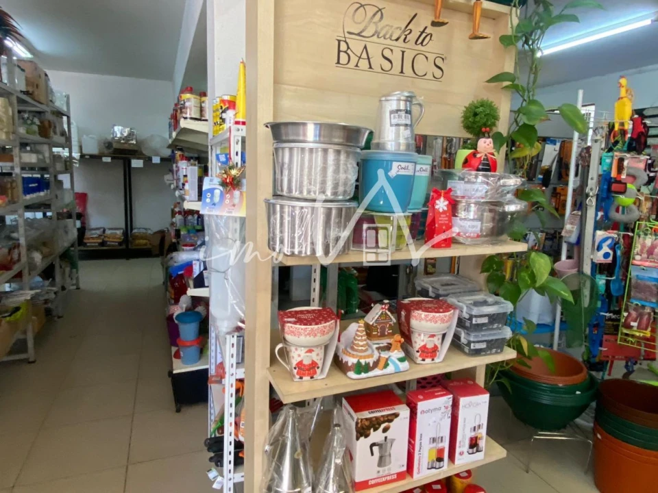 Loja para Trespasse em Souselas e Botão Foto 9