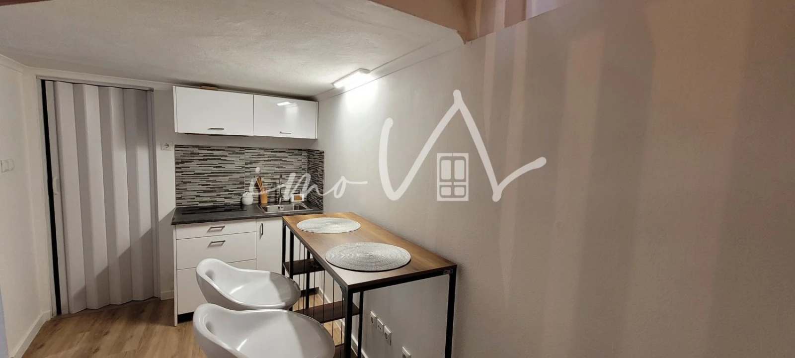 Moradia T1 para Venda em Castanheira de Pêra e Coentral Foto 4