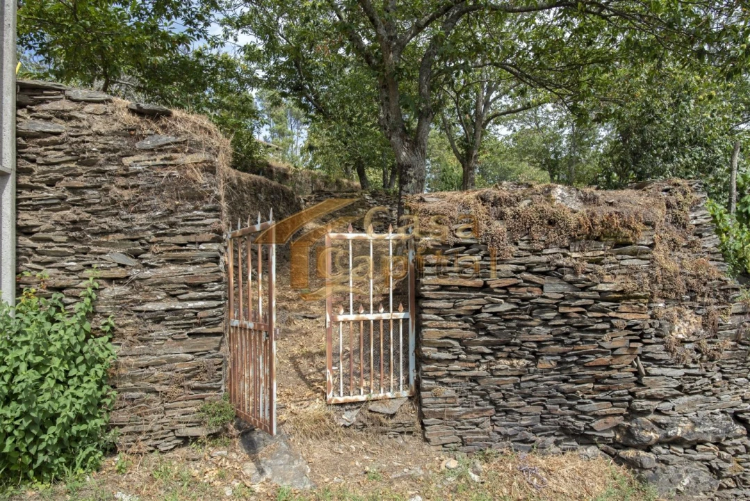 Terreno para Venda em Torgueda Foto 2
