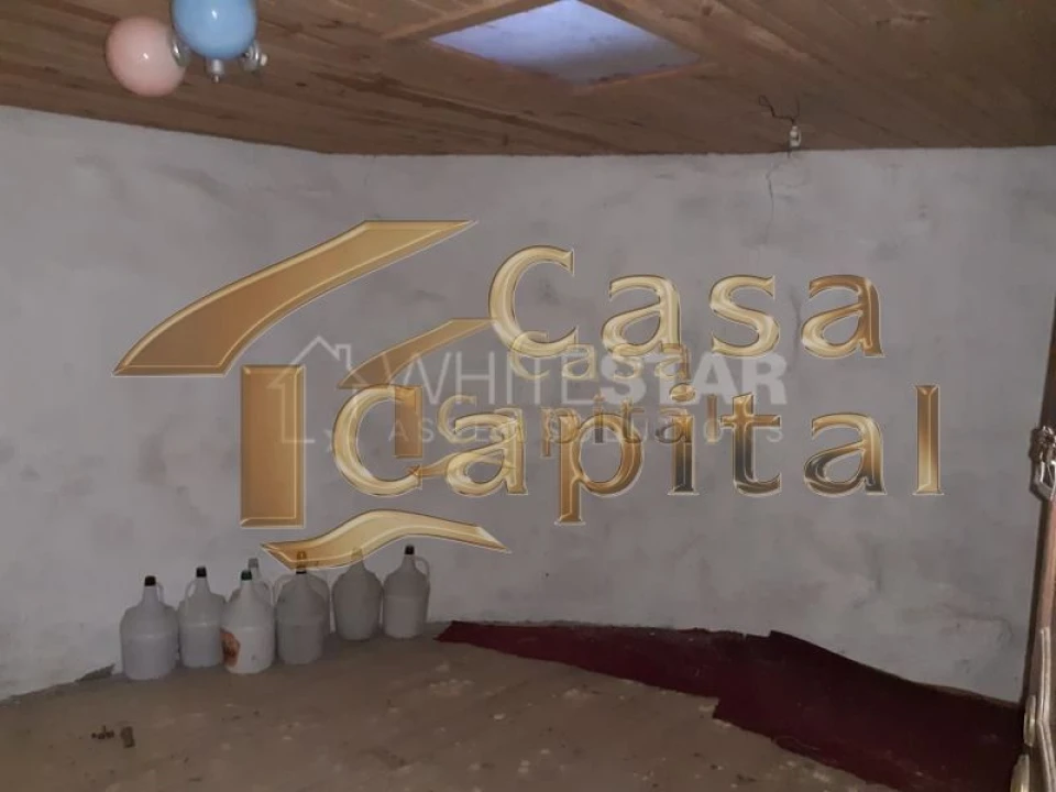 Moradia T1 para Venda em Carva e Vilares Foto 6