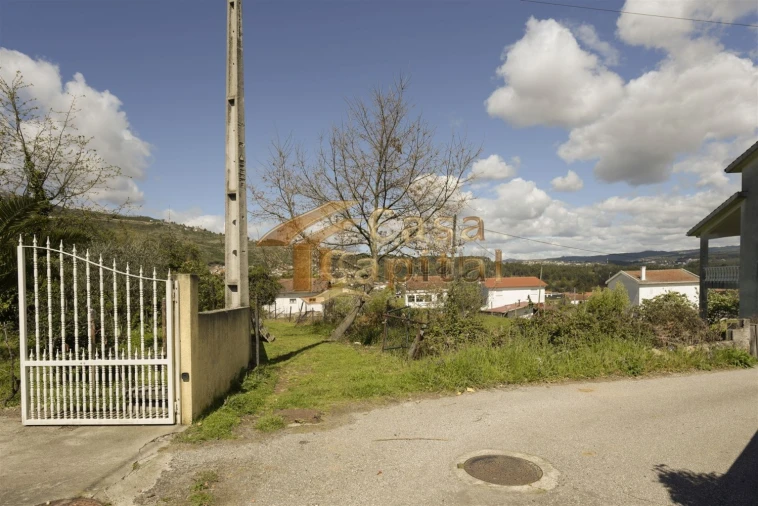 Terreno para Venda em Lordelo Foto 9
