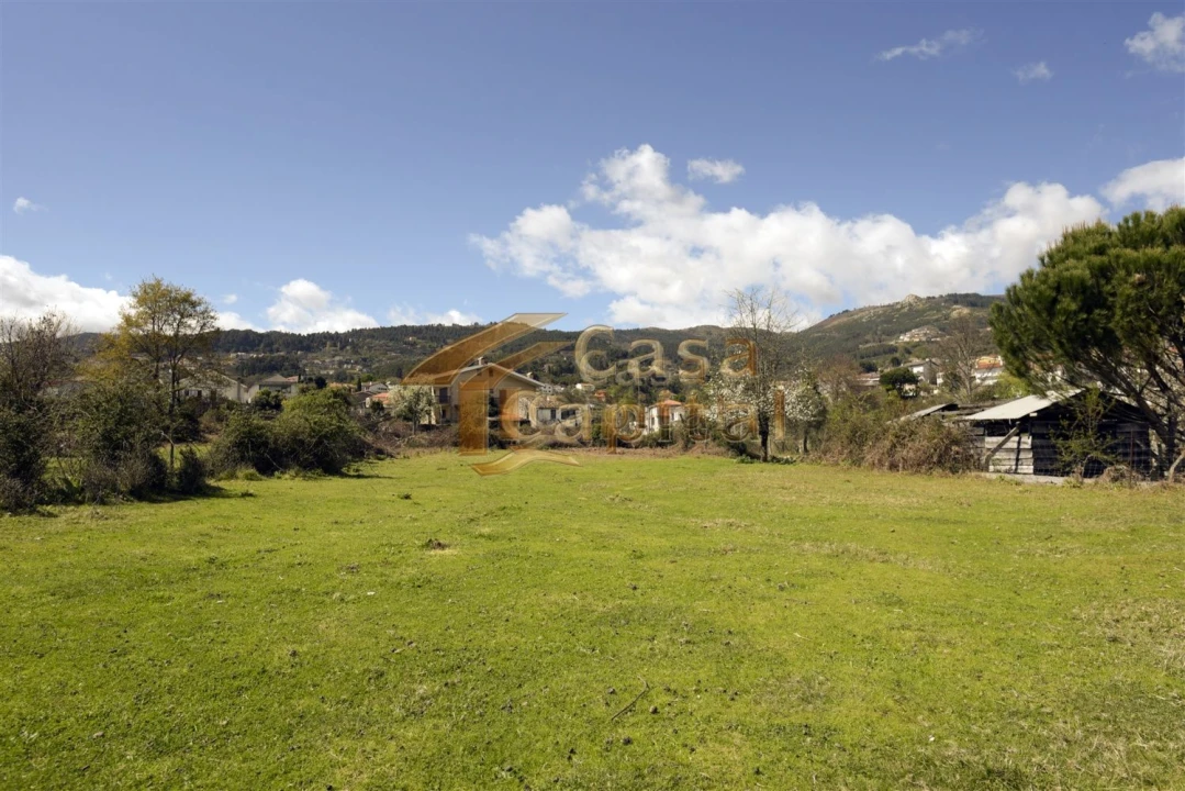 Terreno para Venda em Lordelo Foto 5