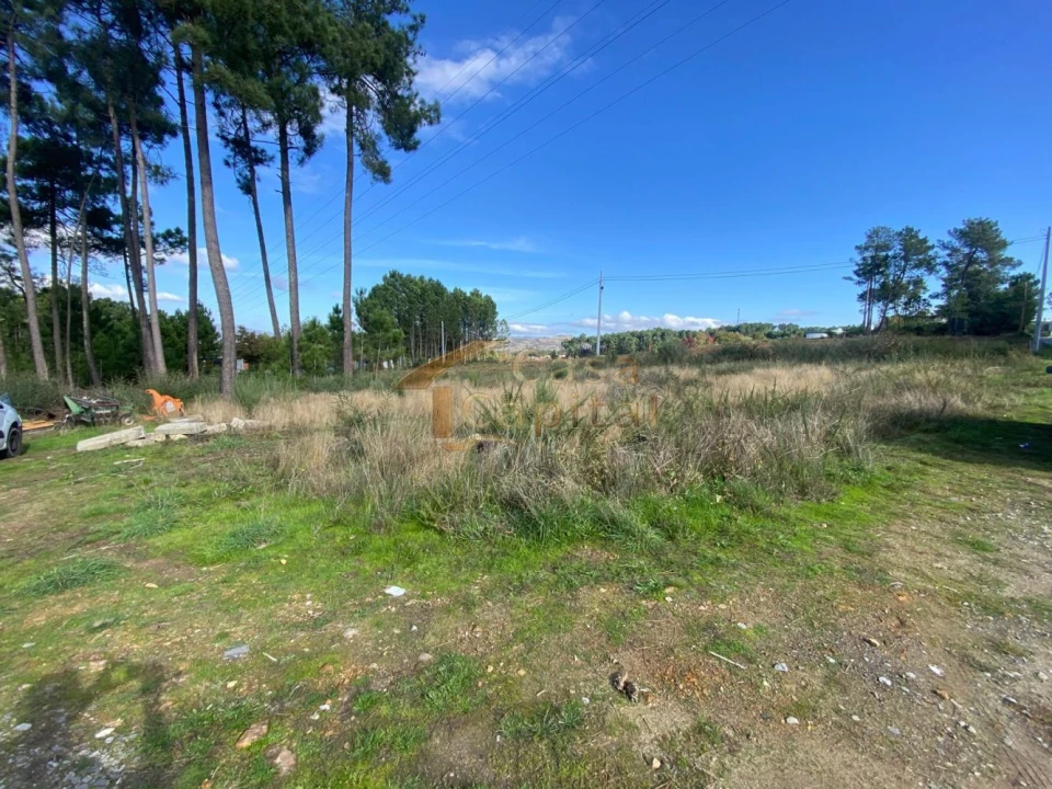 Terreno para Venda em Mouçós e Lamares Foto 2