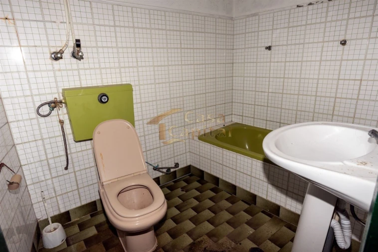 Moradia T3 para Venda em Abaças Foto 11