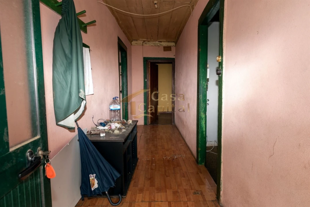 Moradia T3 para Venda em Abaças Foto 8