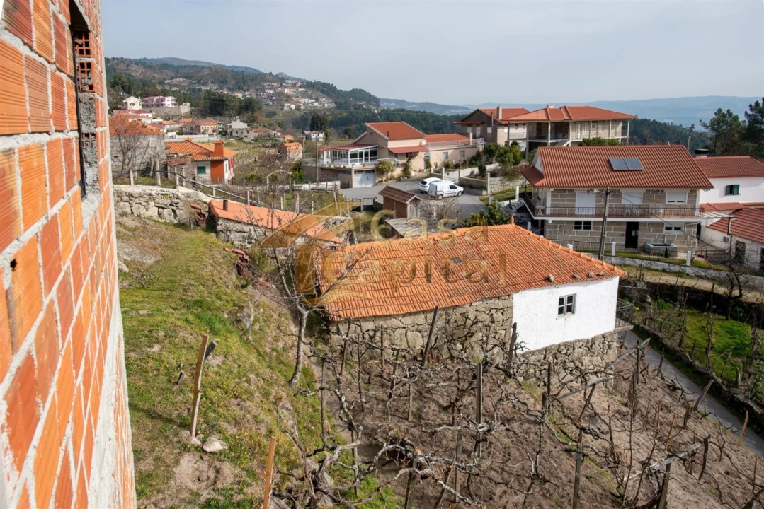 Moradia T2 para Venda em Mondrões Foto 17