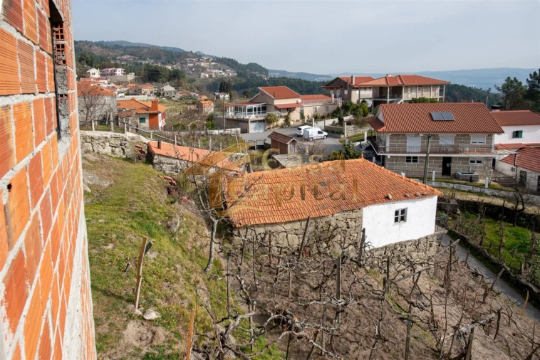 Moradia T2 para Venda em Mondrões Foto 17