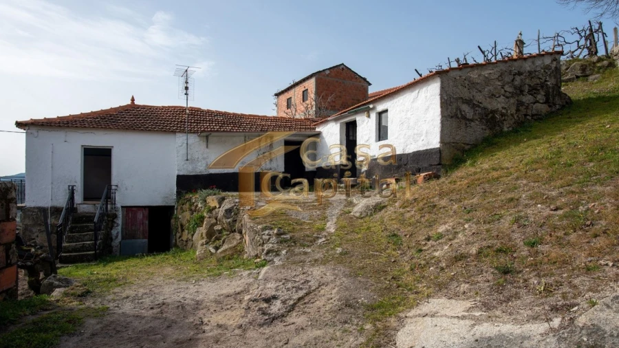 Moradia T2 para Venda em Mondrões