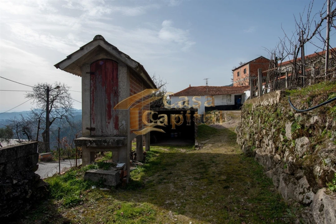 Moradia T2 para Venda em Mondrões Foto 13