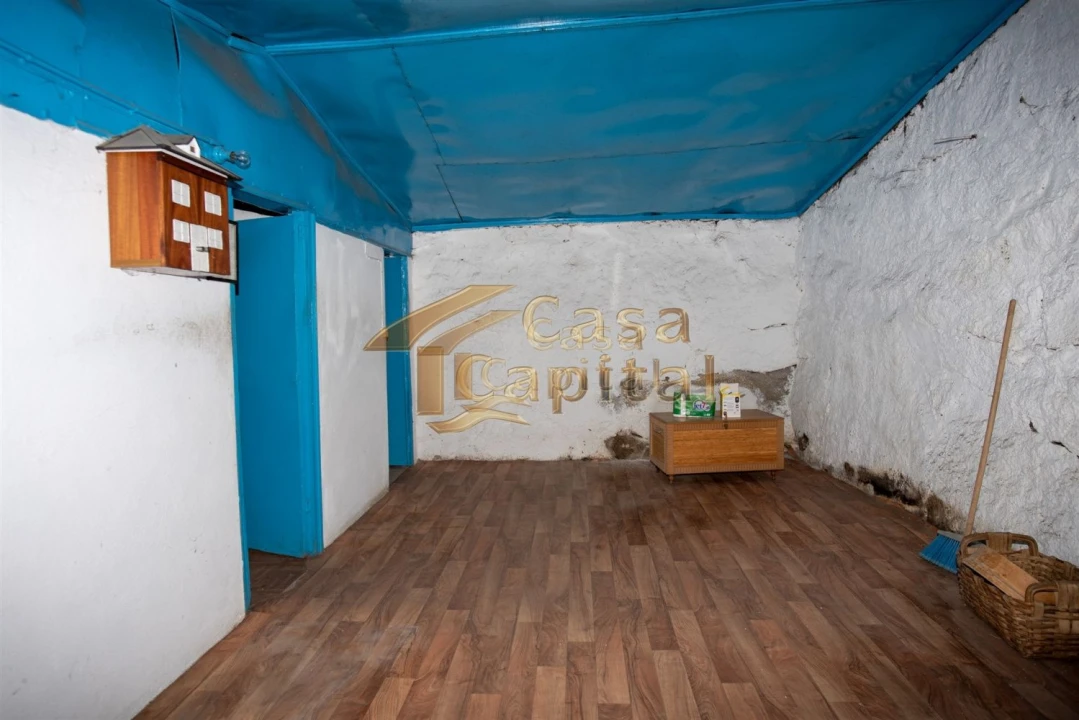 Moradia T2 para Venda em Mondrões Foto 6