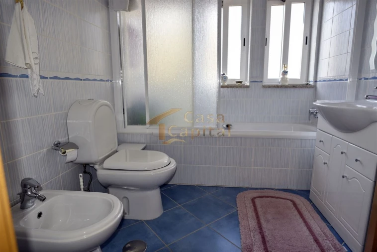 Moradia T4 para Venda em Nossa Senhora da Conceição, São Pedro e São Dinis Foto 19