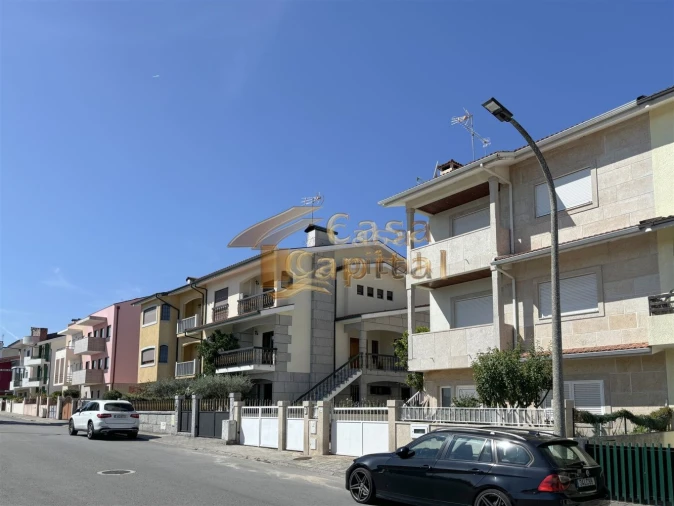 Moradia T4 para Venda em Nossa Senhora da Conceição, São Pedro e São Dinis Foto 13