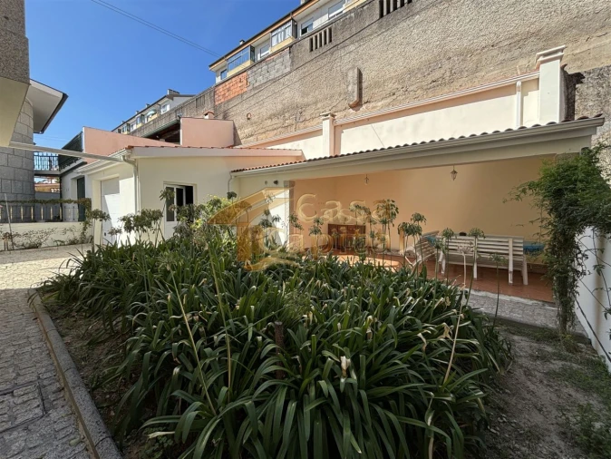 Moradia T4 para Venda em Nossa Senhora da Conceição, São Pedro e São Dinis Foto 12