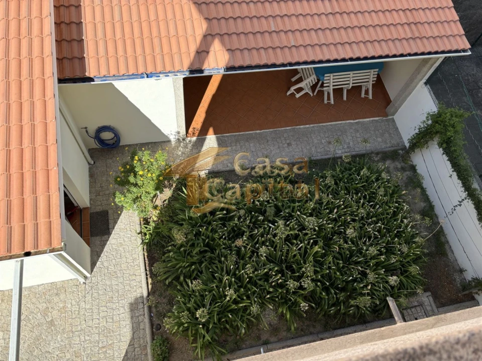 Moradia T4 para Venda em Nossa Senhora da Conceição, São Pedro e São Dinis Foto 7