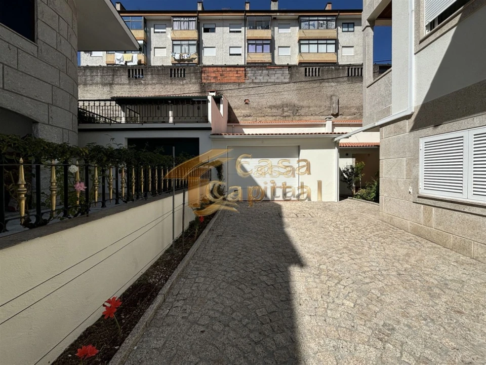 Moradia T4 para Venda em Nossa Senhora da Conceição, São Pedro e São Dinis Foto 10