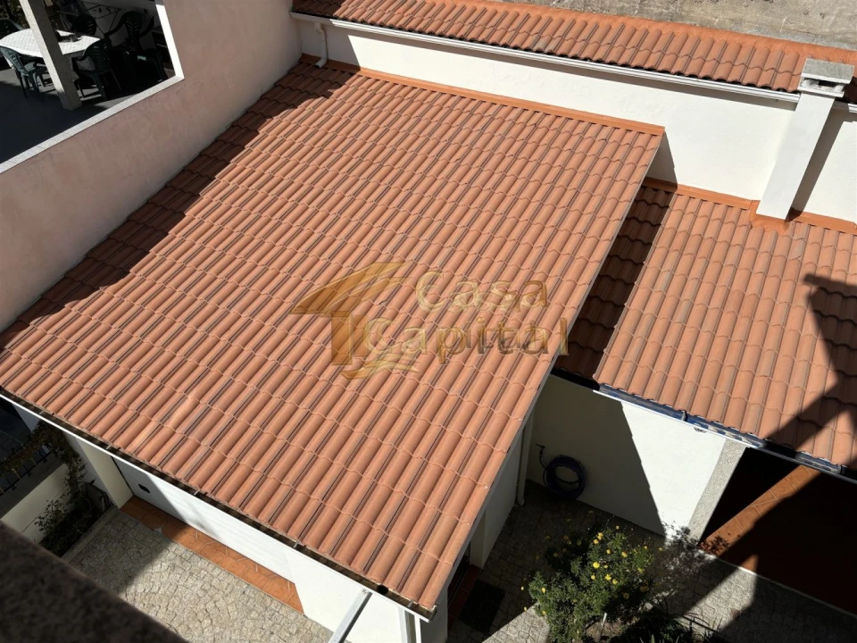 Moradia T4 para Venda em Nossa Senhora da Conceição, São Pedro e São Dinis Foto 6