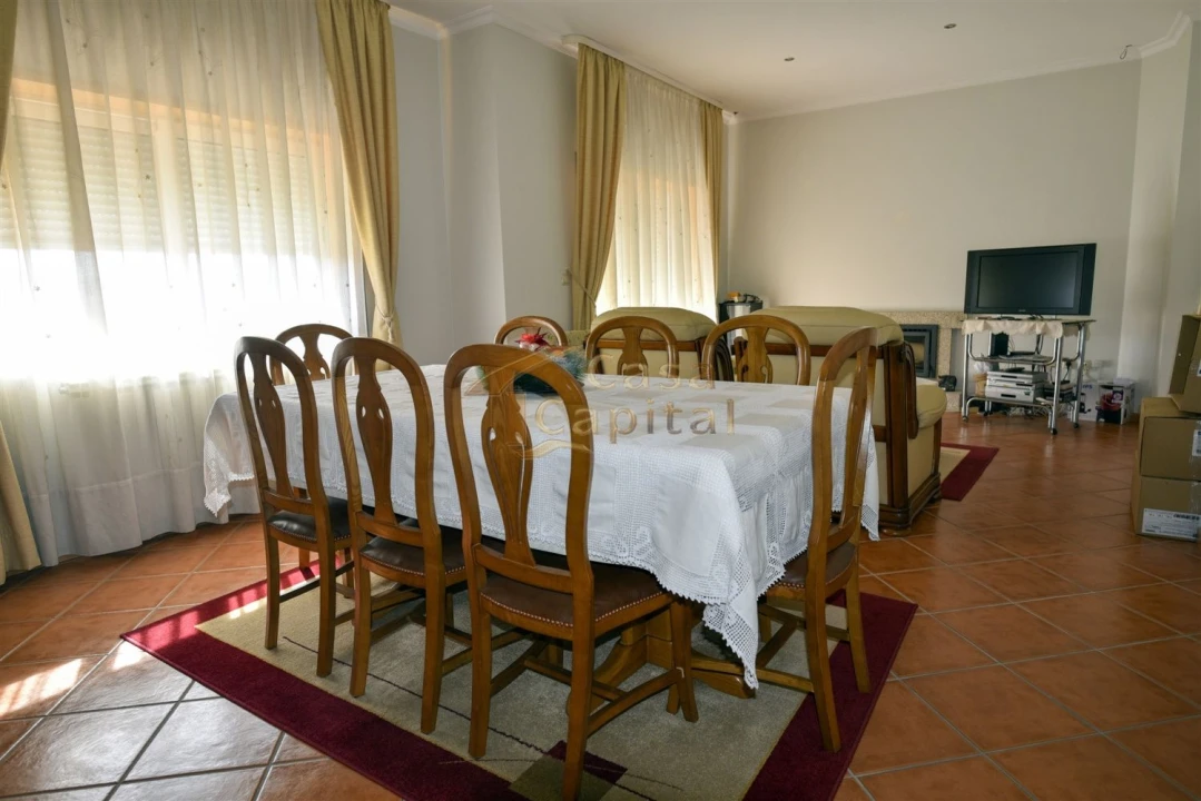 Moradia T4 para Venda em Nossa Senhora da Conceição, São Pedro e São Dinis Foto 17