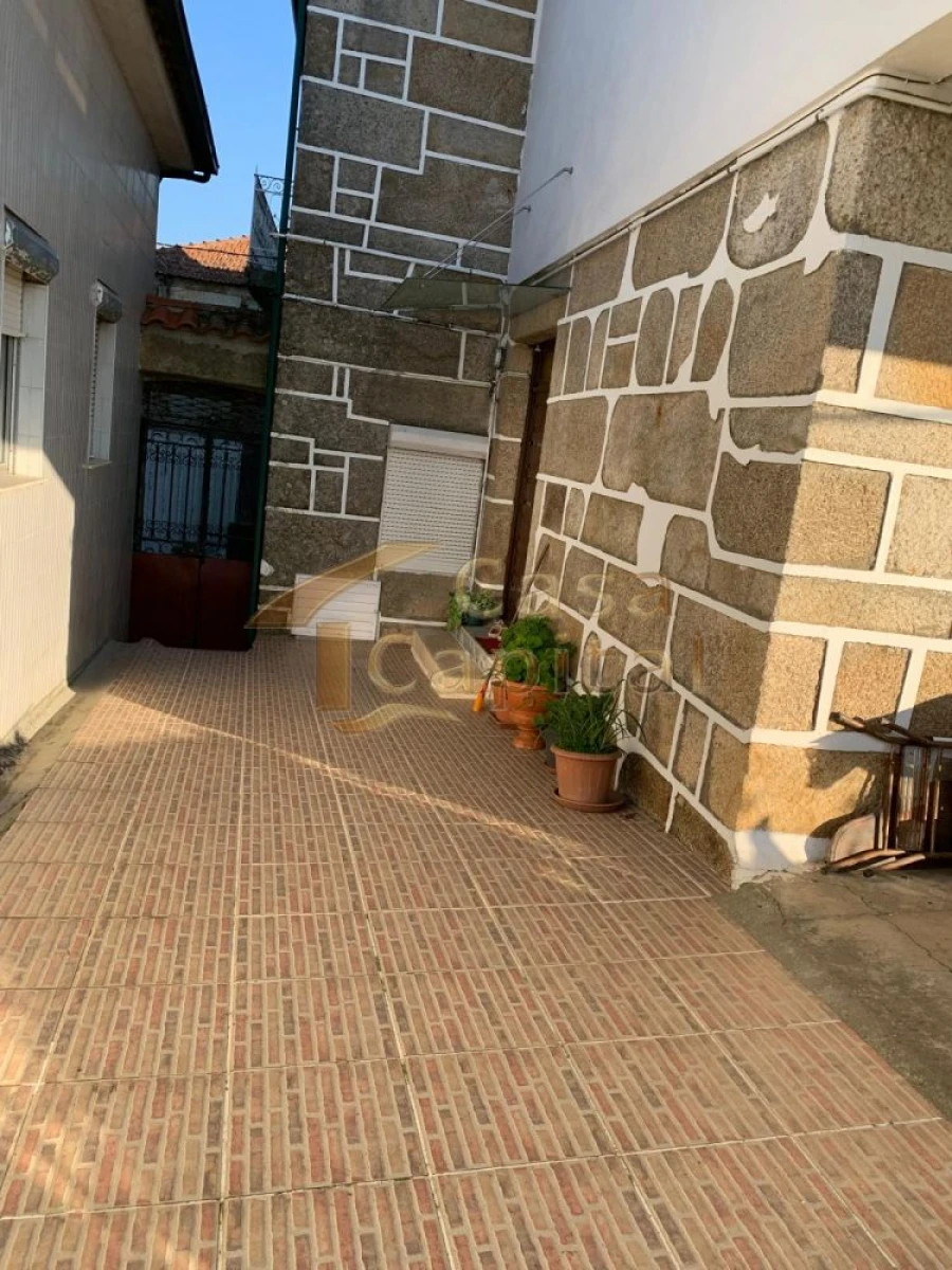 Moradia T3 para Venda em Folhadela Foto 17