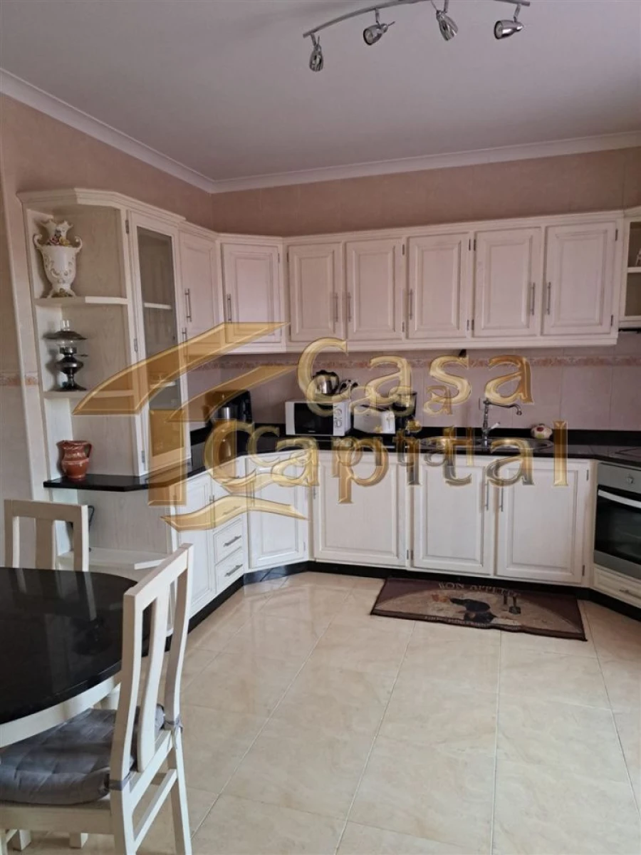 Moradia T3 para Venda em Abaças Foto 10