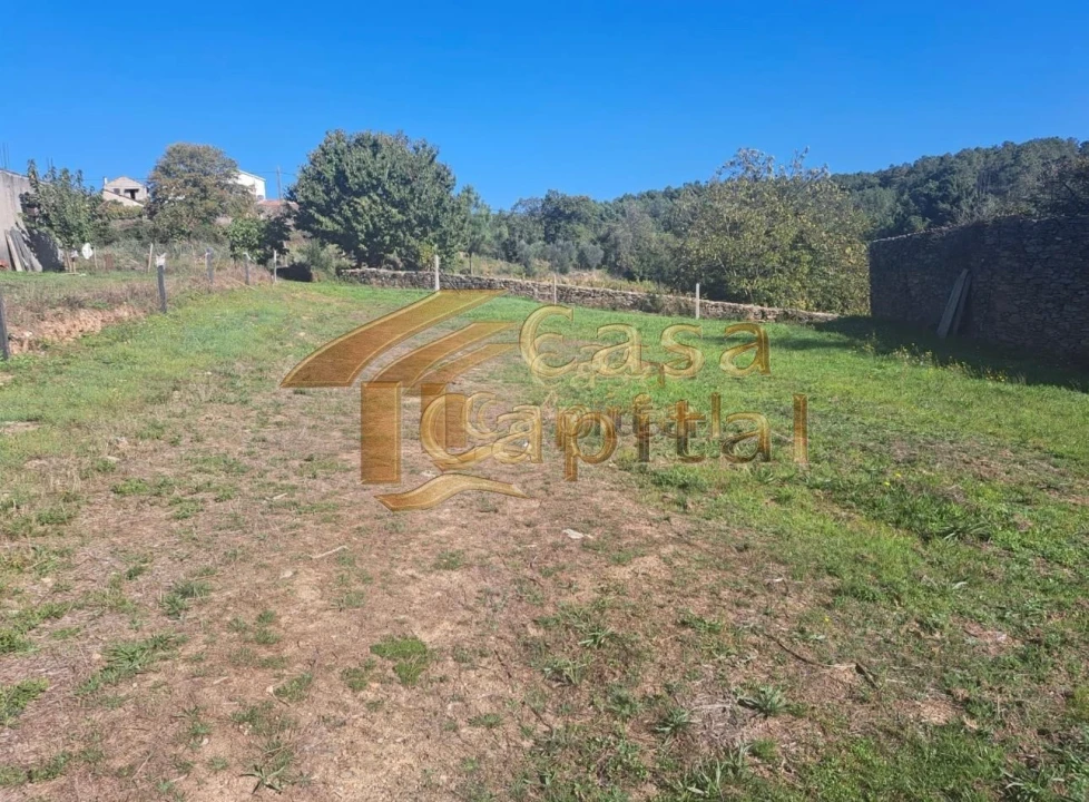 Moradia T3 para Venda em Abaças Foto 24