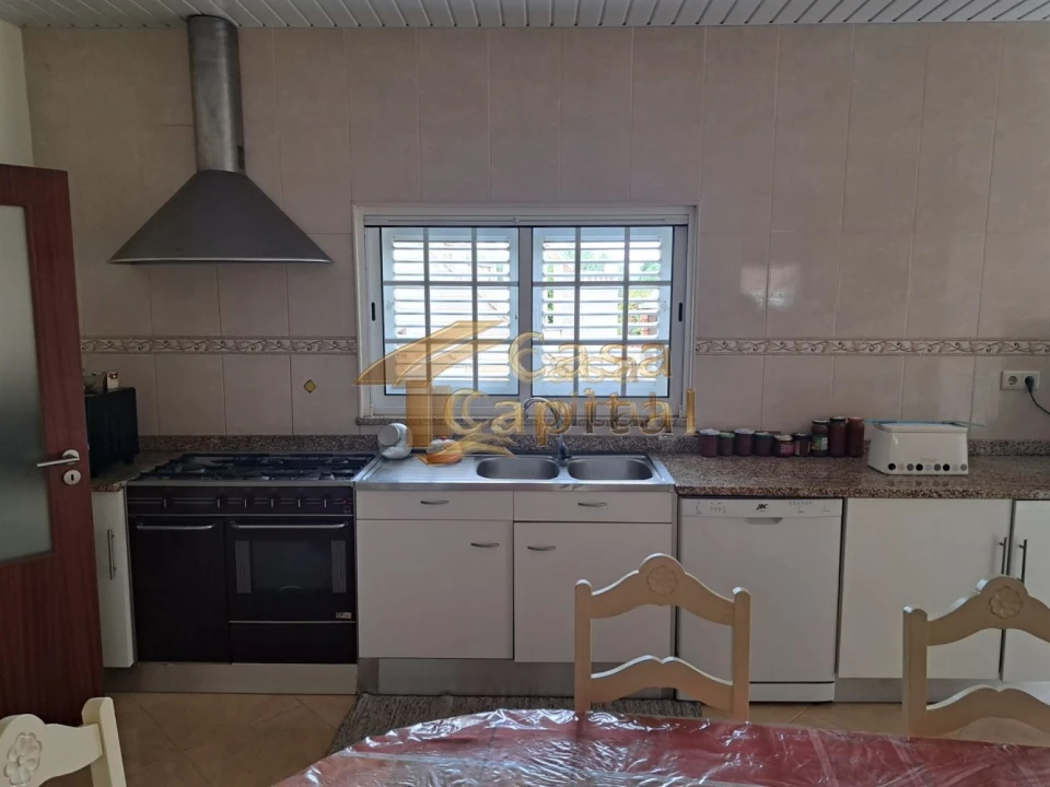 Moradia T3 para Venda em Abaças Foto 19