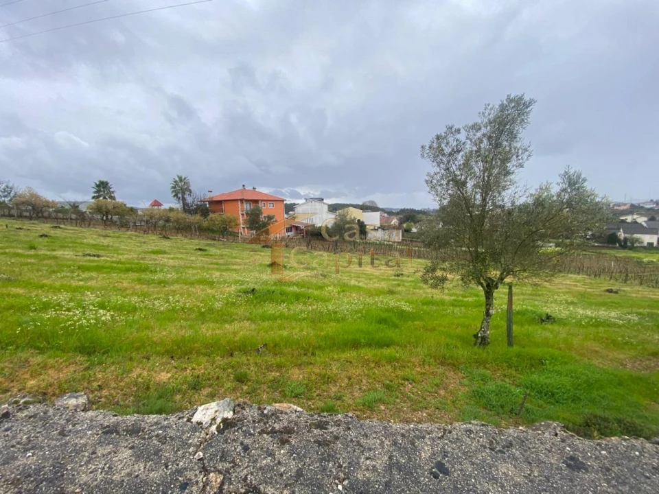 Terreno para Venda em Constantim e Vale de Nogueiras Foto 1