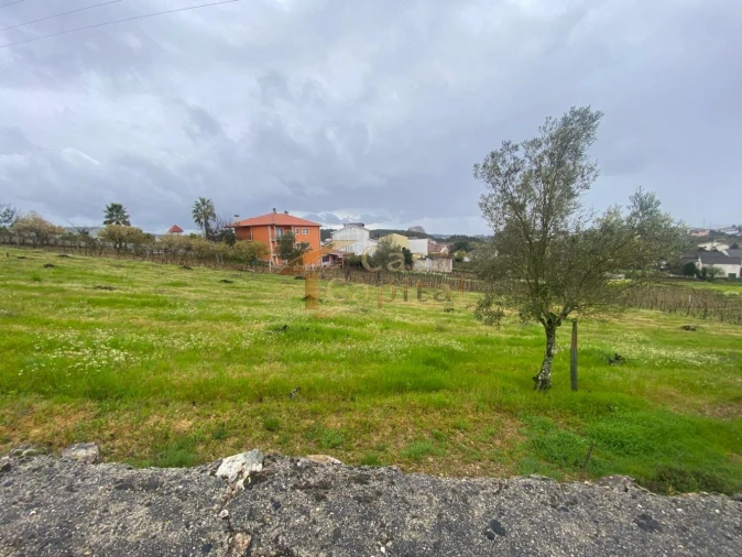 Terreno para Venda em Constantim e Vale de Nogueiras Foto 1
