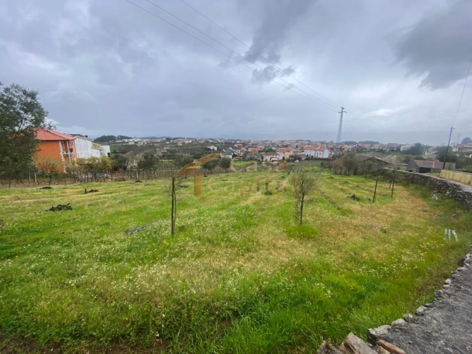 Terreno para Venda em Constantim e Vale de Nogueiras Foto 1