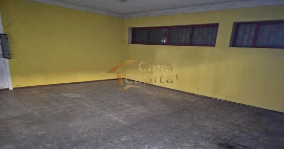 Loja para Venda em Constantim e Vale de Nogueiras Foto 16