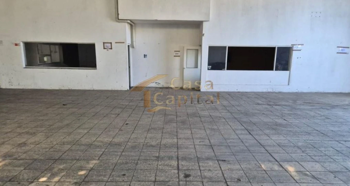 Loja para Venda em Constantim e Vale de Nogueiras Foto 10