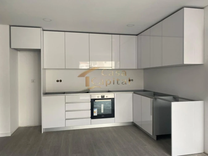 Apartamento T1 para Venda em Mateus Foto 3