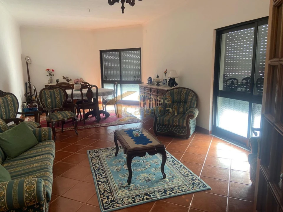 Moradia T4 para Venda em Alijo Foto 11