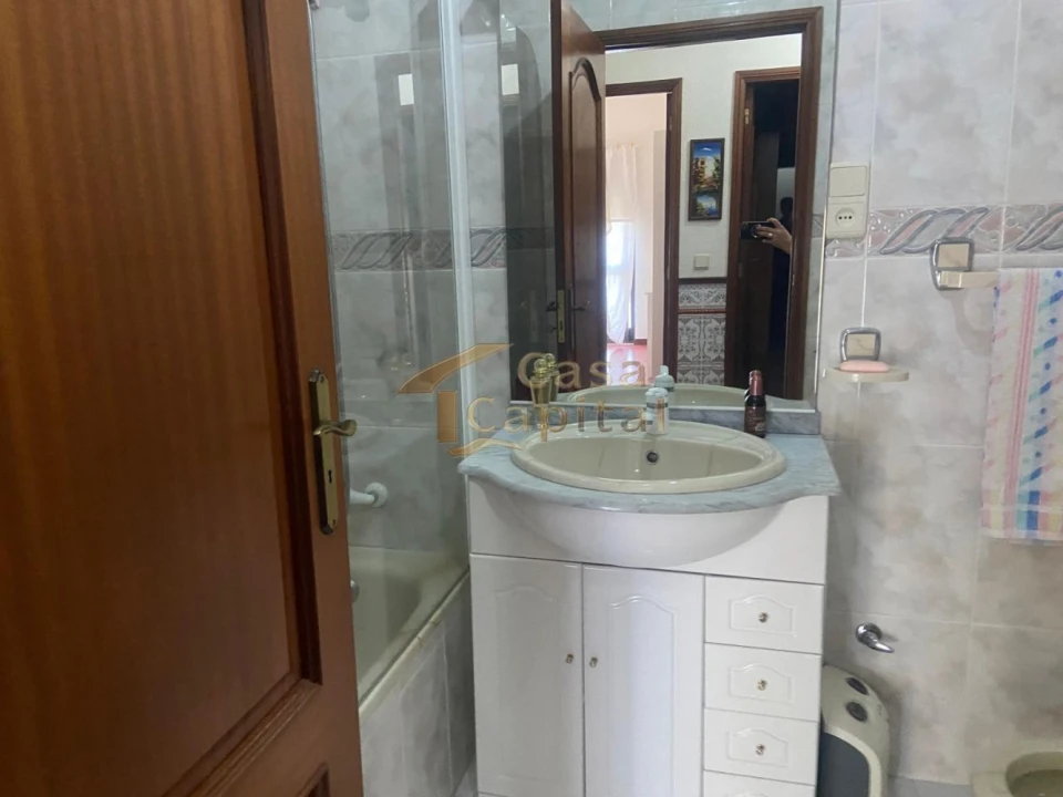 Moradia T4 para Venda em Alijo Foto 33