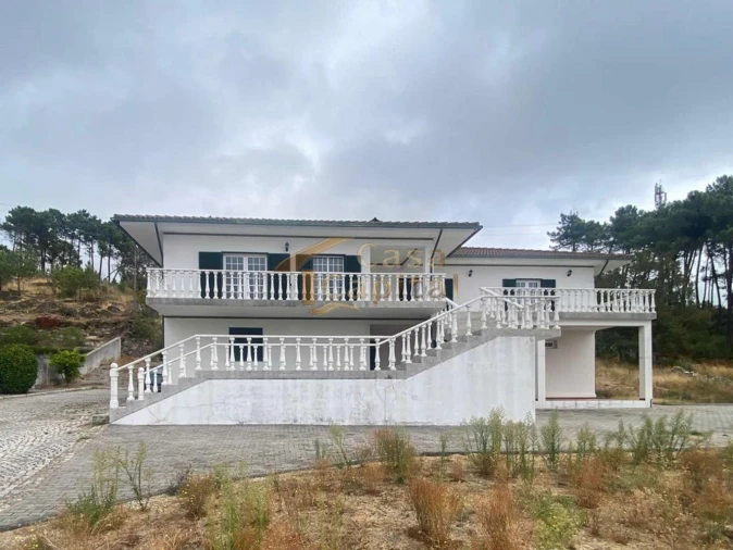 Moradia T3 para Venda em Mouçós e Lamares Foto 1