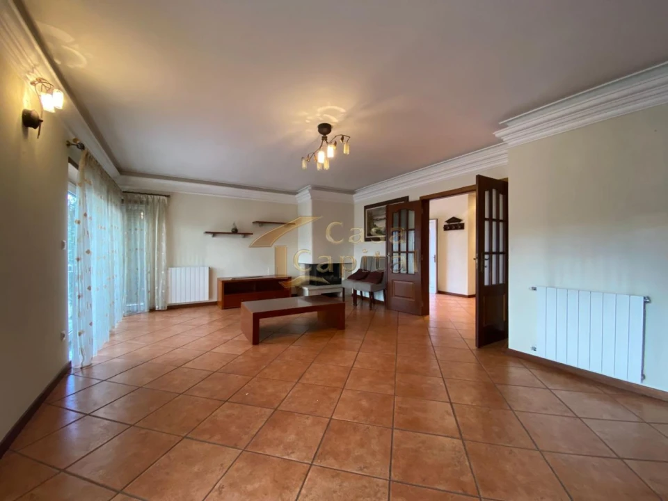 Moradia T4 para Venda em Mateus Foto 2