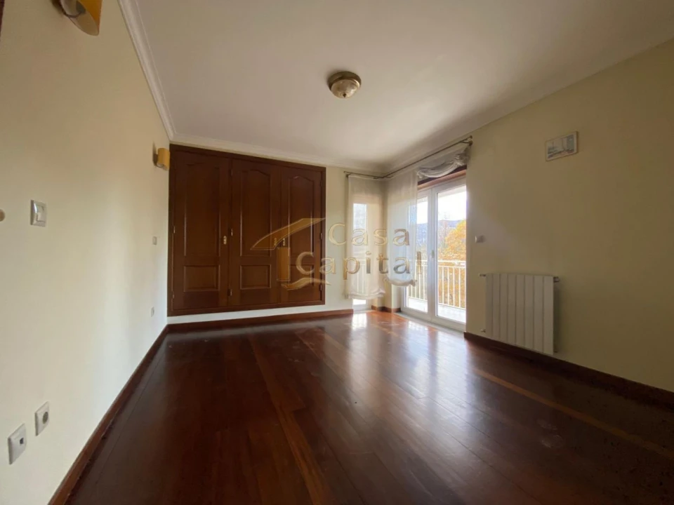 Moradia T4 para Venda em Mateus Foto 19