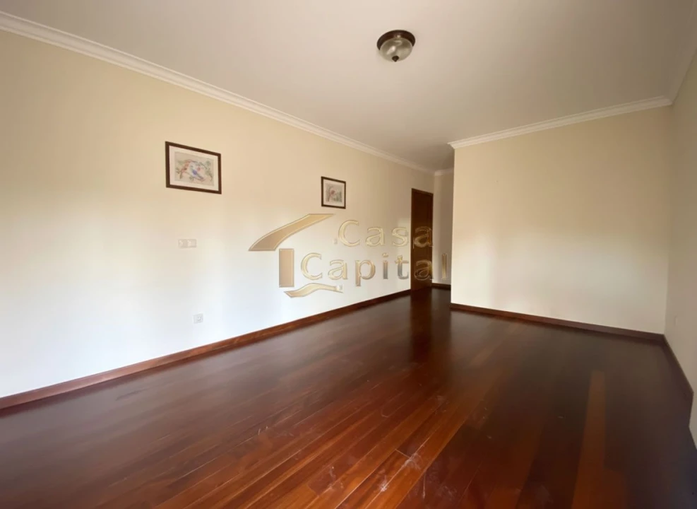 Moradia T4 para Venda em Mateus Foto 15