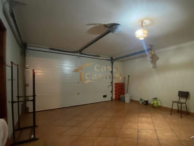 Moradia T4 para Venda em Mateus Foto 13